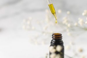 czy olejek cbd pomaga na menopauze